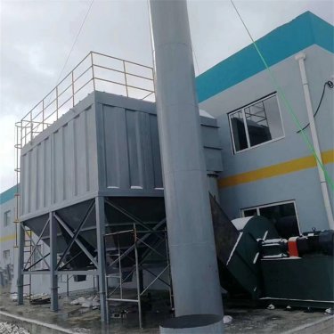 <b>内蒙环保设备厂家：介绍布袋除尘器</b>